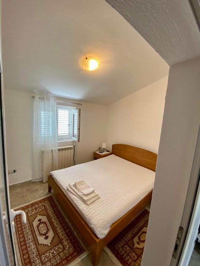 Apartman Slavica Apartment Kotor Ngoại thất bức ảnh